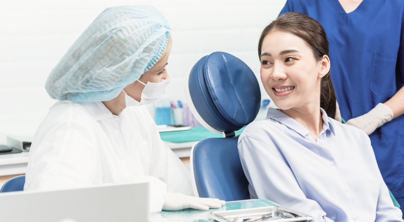 カウンセリングシーンの写真